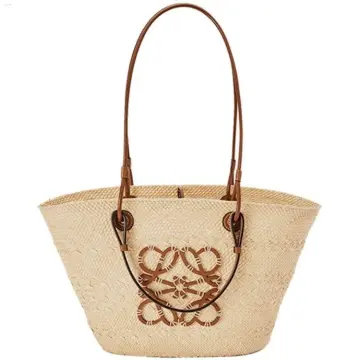 Pochette bag in raffia, Anagram jacquard and calfskin