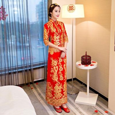 จีนเจ้าสาวแต่งงาน Toast Qipao Bling เย็บปักถักร้อยมังกรฟินิกซ์ Cheongsam แต่งงานชุดกระโปรงซาติน