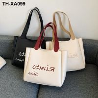 Han edition large-capacity bag female 2022 new tide of fashion leisure shoulder is contracted brim hand-held tote bags