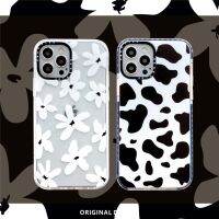 [Small M trend phone case] คลังสินค้าพร้อม?เคสโทรศัพท์ลายดอกไม้วัวสำหรับ8Plus/7Plus 13 12/11/11Pro สูงสุด/Xs สูงสุด/Xr คลุมทั้งหมด TPU นุ่มกันกระแทก