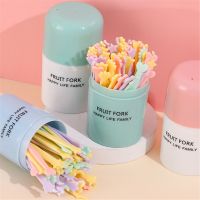 50pcs/Set Fruit Fork Cake Dessert Food Fruit Pick Children Snack Mini Party Festival Love Tableware Decoration Plastic Toothpick