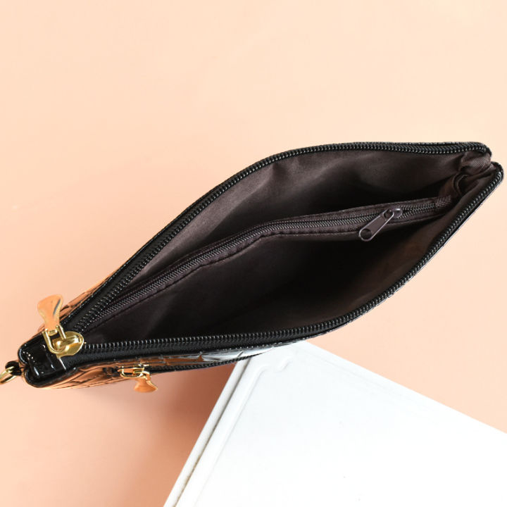 ce-กระเป๋าผู้หญิงกระเป๋าสะพายข้างใหม่ลายจระเข้-กระเป๋าขนาดถือได้ใส่ใช้งานได้สองแบบกระเป๋าเดินทางแบบนุ่ม