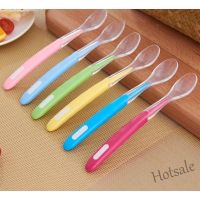 【hot sale】 ┇♣ C01 Babys temperature-sensing soup spoon Babys medicine-feeding spoon