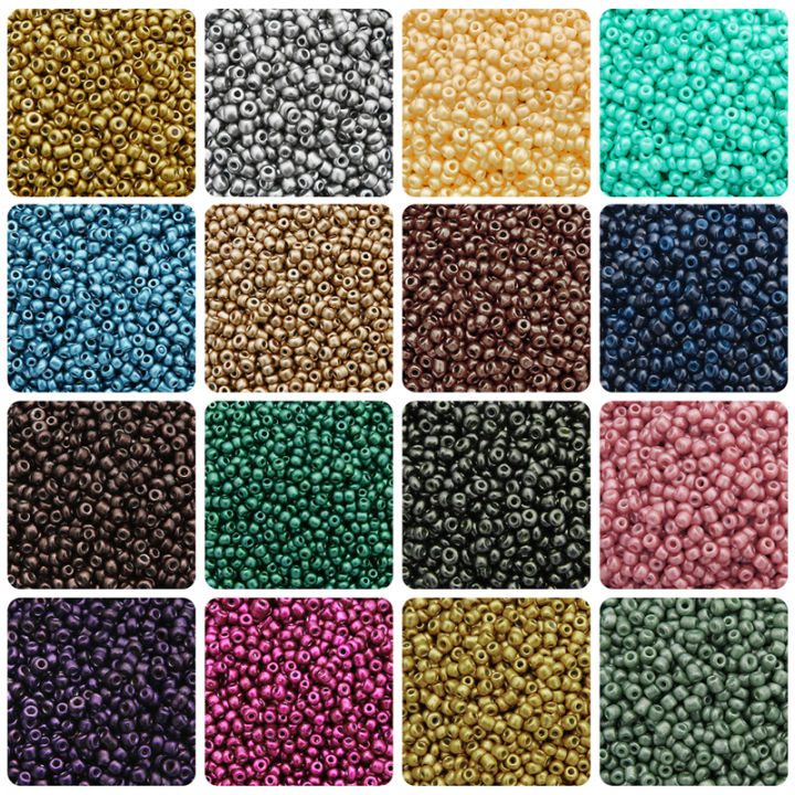 Red Glass Seed Beads, 1000pcs Seed Beads Small Glass Beads 3mm 8/0 Seed  Beads for Jewelry Making Small Beads for Earring Choker Bracelet Neckalce