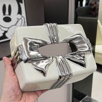 Home Decoration Crafts Bowknot Tissue Boxes Kitchen Storage Novelty Room Table Ornaments Napkin Holder Modern Office Decor Gifts