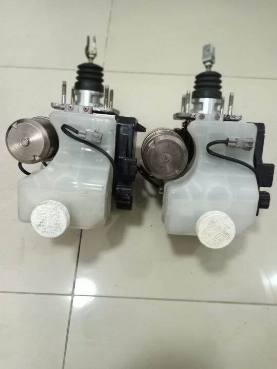 Mitsubishi Pajero ABS Pump V73 V75 V77 V78v93 V95 V97 Brake Master
