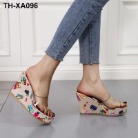 Han edition beach leisure transparent wedges sexy holiday the summer of 2023 new shoes waterproof cool high-heeled slippers female tide