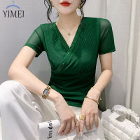 YIMEI เสื้อคอวีแขนสั้นใหม่สำหรับฤดูใบไม้ผลิ/ฤดูร้อน2023เหล็กกลวงเสื้อยืดผ้าตาข่ายประดับเพชรแฟชั่นของผู้หญิงแฟชั่นอันเดอร์