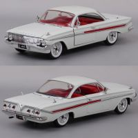 1:24คลาสสิค Jada สเกล1961 Chevrolet Impala รถเชฟวี่คูเป้รถแข่งโมเดลรถยนต์ยานพาหนะดายแคสของเล่นรูปขนาดย่อของสะสม