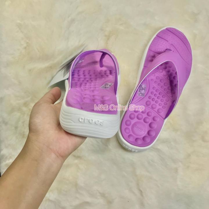 รองเท้าแตะ-crocs-reviva-flip-รองเท้าแตะ-เพื่อสุขภาพ-สินค้าขายดี-พร้อมส่ง-งาน-outlet-ถูกกว่า-shop