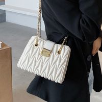 ♀▤ New texture bags on female 2022 new tide qiu dong joker senior western style single shoulder bag chain inclined