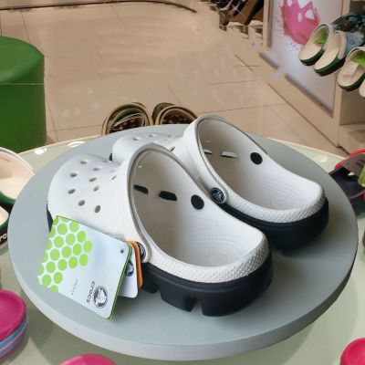 Crocs รองเท้าหลุมของแท้ carochi kasut perempuan รองเท้ากีฬา diett รองเท้าชายหาดรองเท้าแตะฤดูร้อนรองเท้าแตะ