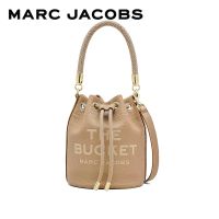 MARC JACOBS THE LEATHER BUCKET BAG FA23 H652L01PF22230 กระเป๋าสะพาย