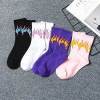 （A Beautiful） KoreanFashionHip Hop ถุงเท้าสเก็ตบอร์ด StreetCartoon Banana Bactus MoonSocks UnisexLong Socks