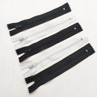 Black and White 20Pcs 3 7.5-100CM Closed Nylon Coil Zipper Suitable For Clothes