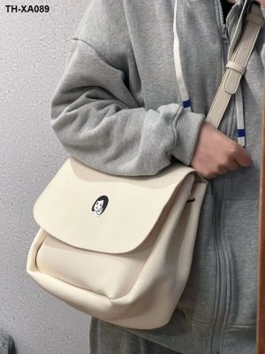 Of what sister white best with big capacity of female clamshell postman bag 2023 new contracted joker single shoulder bag