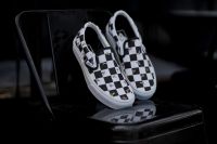 [ของแท้ ส่งฟรี จากไทย] VANS SLIP-ON "LIMITED" BEE (CHECKERBOARD)