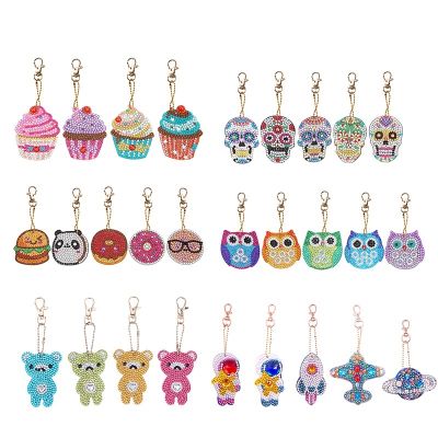 【CW】 5pcs Shaped Painting Keychains Pendant Jewelry Embroidery