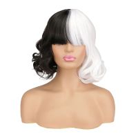 Anime Cruella de Vil Kuila Short Cruly Half Black And Half White Cosplay Wig Heat Resistant Synthetic Wigs Halloween Hair