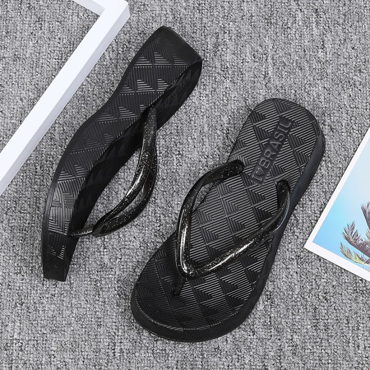 รองเท้าแตะผู้หญิงสไตล์เกาหลีพื้นรองเท้านุ่มกันลื่นพื้นรองเท้าหนาชายหาดรองเท้าแตะสีดำขาวสีชมพู35-40