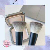 Brushlovelove แปรงแป้งตลับ ขน snow fox ผสม goat hair ขนนิ่ม ใช้กับแป้งที่มีชิมเมอร์ สวยสุด ๆ ให้การปกปิด medium /full