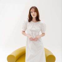 SUUBE Official Iris Dress-Off white(ขาว)เดรสยาวแขนพอง ผ้าCotton จับจีบ2ชั้น ตัดต่อใต้อก มีซับในและกระเป๋าข้าง Free size