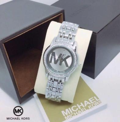 นาฬิกาข้อมือ Michael  Kors ​  - ขนาดหน้าปัด 33​ mm สินค้ามีถ่าน ผ้าเช็ค ถุงผ้าแถมให้นะคะ