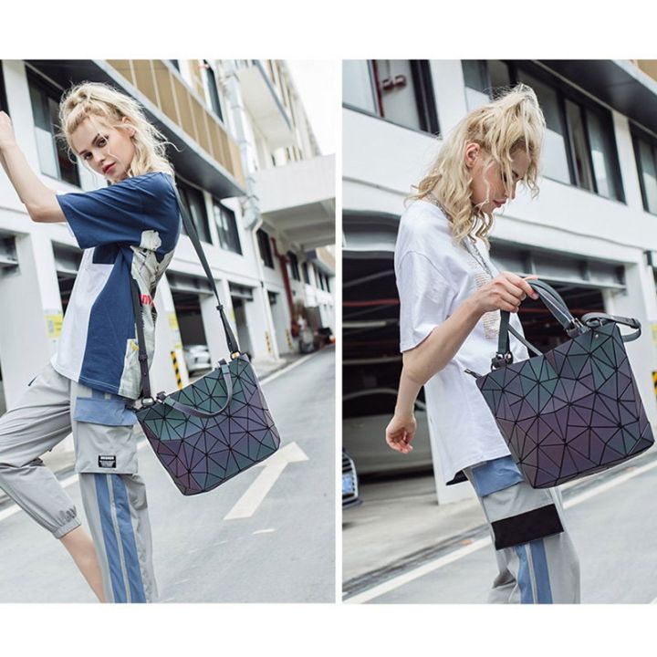 hot-dt-bao-big-bag-holographic-reflective-geometric-bags-for-women-2020-shoulder-female-handbags-bolsa-feminina