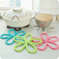 จุดขายร้อนตารางทนทานพลัม Non Slip ทนความร้อนได้ Mat Coaster Cushion Placemat Hot Pan ที่จับหม้อแผ่นห้องครัวอุปกรณ์เสริม สินค้าสปอต สินค้าสปอต A วันวาเลนไทน์ ของขวัญ ของขวัญ gift gift