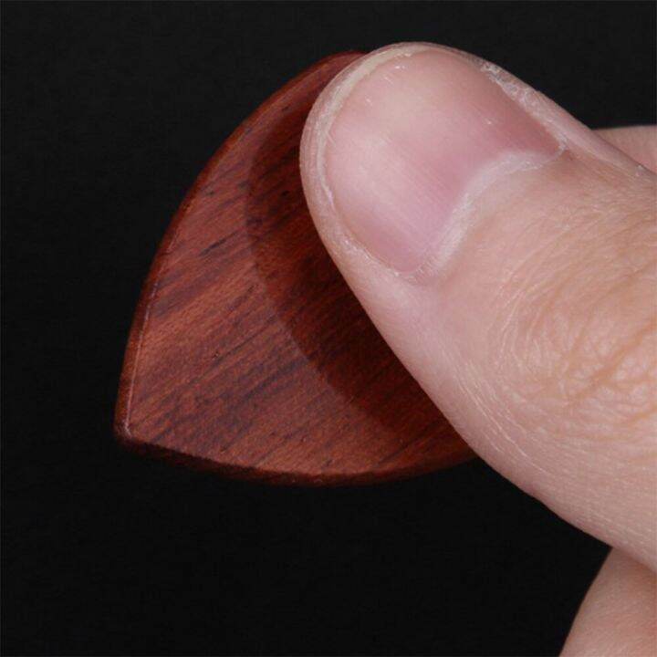 1pcs-thickness-2-5mm-acoustic-guitar-plectrum-guitar-accessories-ebony-folk-handmade-plectrum-electric-guitar-heart-plectrum-guitar-bass-accessories