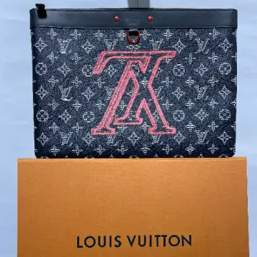 Louis Vuitton Upside Down Apollo Multiple Wallet in 2023
