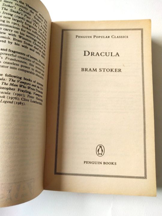 มือ2-มีหลายภาพ-หนังสือนิยายฉบับภาษาอังกฤษ-มีตำหนิ-รอยเขียนคำแปลด้วยดินสอ-penquin-popular-classic-dracular-โดย-bram-stoker