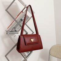 ☒ Bag Vintage Womens Handbag Red