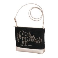 Japanese Magazine Snoopy Messenger Bag Plush Material Exquisite Embroidery Back PU Embossed Small Satchel Bag Simple and Versatile