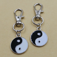 Enamel Yin Yang Gossip Charms Rotating Lobster Clasp Key Chain Keyrings For keychain bag Jewelry Making Purse Decor Gift