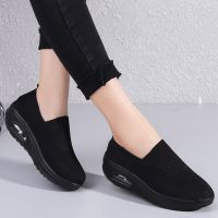 Fashion Thick Bottom Cushioning Slip-on Casual Shoes Women Lightweight Breathable Wedges Sneakers Ladies Non-slip Walking Shoes