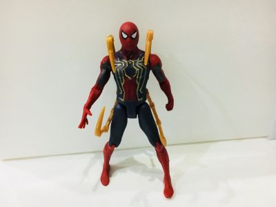 โมเดลหุ่นสไปเดอร์แมน Spiderman Model จาก Avengers สูง 17.5 เซนติเมตร
