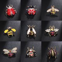 Vintage Brand Design Bee Brooches Women Rhinestones Enamel Ladybug Insect Brooch For Female Christmas Gift For Wife