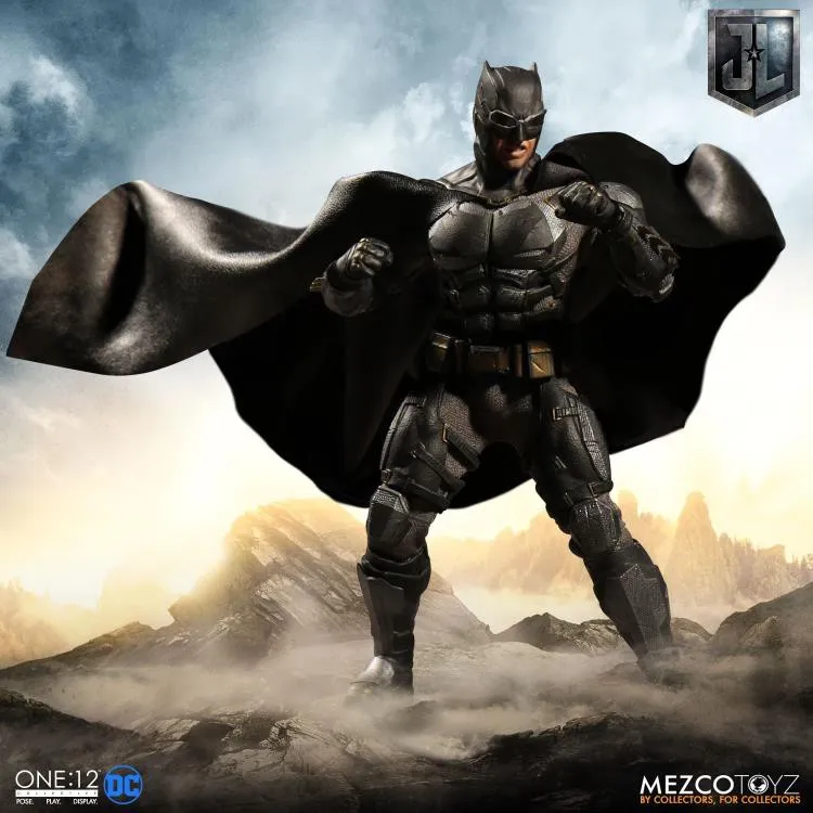 HCM][Order báo giá] Mô hình chính hãng Mezco: Batman Tactical suit |  