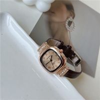 2023 New Literary Sugar Cube Watch for Female Students Retro Niche Light Luxury Ins Forest Style Simple Temperament Square Watch