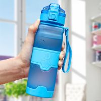 ZORRI BPA Free 400/500/700/1000ml Sports Water Bottle Portable Anti-fall Leakproof Protein Shaker Bottle Bicycle Gym Bottles Hot