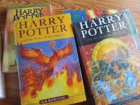 หนังสือ Harry Potter ชุด  8 เล่ม ภาษาอังกฤษ ปกอ่อน ยกชุด