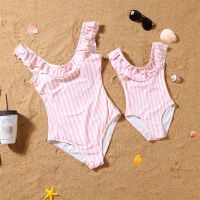 【YF】 Family Set Striped Mother Daughter Matching Swimwear Ruffled Mommy and Me Swimsuits One-Piece Woman Girls Bikini Dresses Clothes
