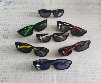 **มาใหม่** แว่นตากันแดด แว่นตาแฟชั่น เลนส์ Polarizer ทรงสปอร์ต ตัดแสงได้ดี ขาแว่นตาหลายสี สินค้าพร้อมส่งในไทย รุ่น-779P