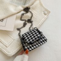 [COD] Ins mini bag female 2023 new houndstooth chain shoulder trendy fashion woolen messenger