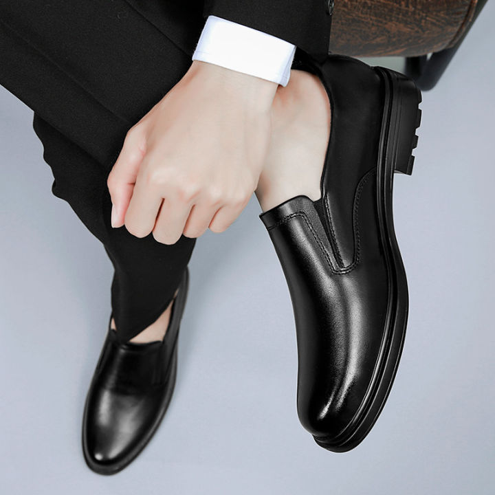 clarks-รองเท้าผู้ชายรองเท้าแต่งตัว-tilden-ฟรีหนังสีดำบุรุษสวมรองเท้า