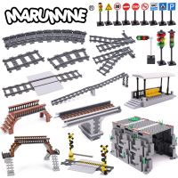 Marumine MOC ชุดแบบจำลองก่อสร้างรถไฟรถไฟเมืองแบบนิ่มติดตามทางตรงอุโมงค์ไฟจราจรเข้ากันได้กับอิฐ53401บล็อก