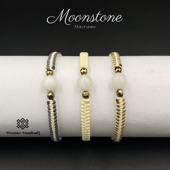 moonstone-macrame-สร้อยข้อมือหินนำโชคเชือกถัก-กำไลข้อมือหินนำโชคเชือกถัก-บันดาลใจ-หยั่งรู้-กตัญญู-handmade-stone-bracelet-เชือกถักข้อมือหินมงคล