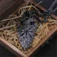 AMBULANTSHOP16P3ย้อนยุคผู้ชายผู้หญิงเครื่องรางจี้หอกและ Vegvisir สแตนเลสโซ่ Aegishjalmur Nordic Viking Rune สร้อยคอหางเสือของ Awe