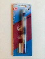 Prym Water pen with 3 refill tips / ปากกาสำหรับเติมน้ำเพื่อมาร์คตำแหน่งบนผ้าหรือลบรอยดินสอและปากกาเขียนผ้า แบรนด์ Prym จากประเทศเยอรมนี (G611823)